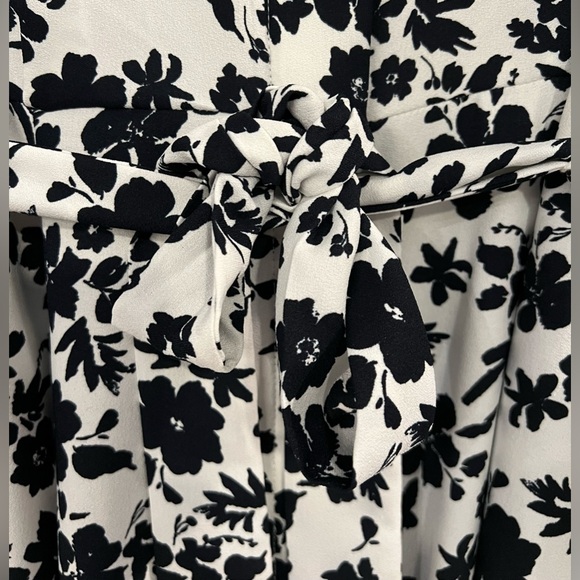 Calvin Klein Black and White Floral Midi Dress - Like New - Picture 3 of 8